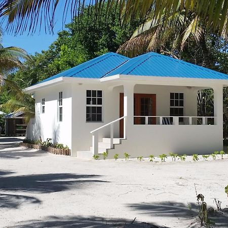 Cocotal Inn And Cabanas San Pedro  Exterior photo