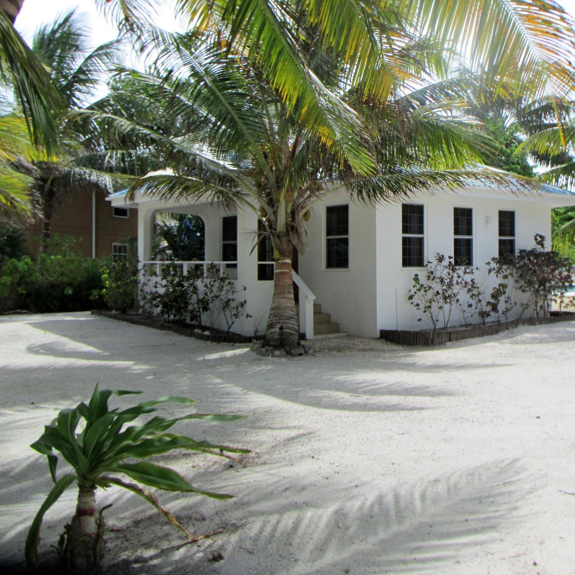 Cocotal Inn And Cabanas San Pedro  Room photo