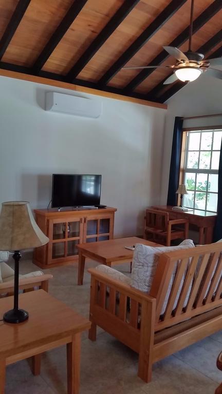 Cocotal Inn And Cabanas San Pedro  Room photo