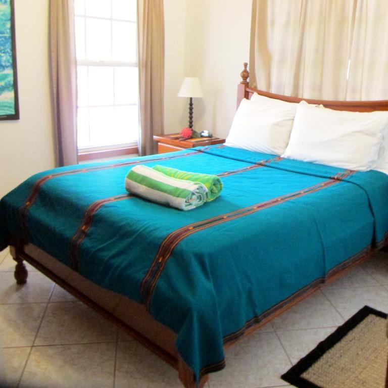 Cocotal Inn And Cabanas San Pedro  Room photo